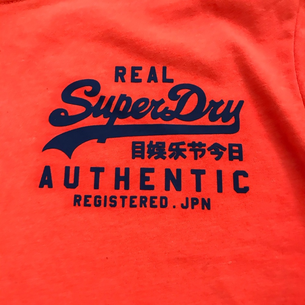 Real super dry long sleeve shirt.  From the Britain influence design season.